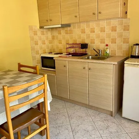 Riviera * Poros Town