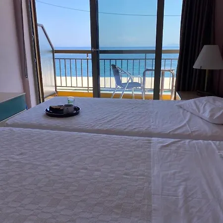 Riviera Hotel Порос