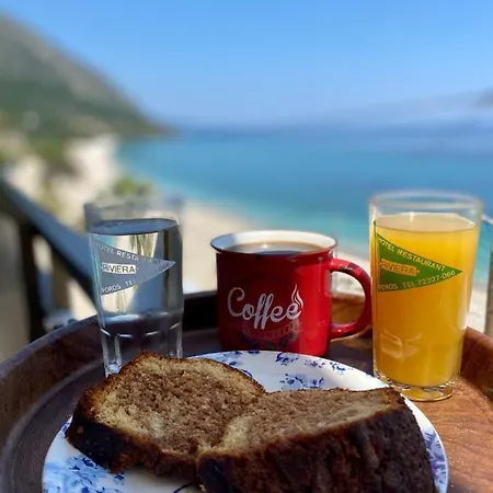 Riviera Hotel Отель