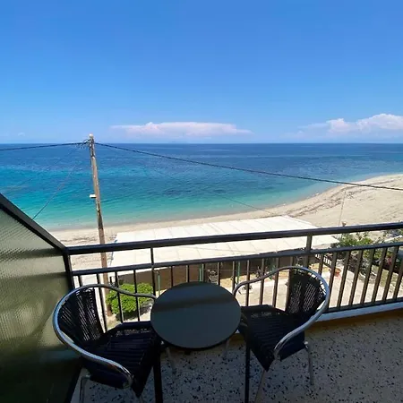 Riviera Hotel Отель *