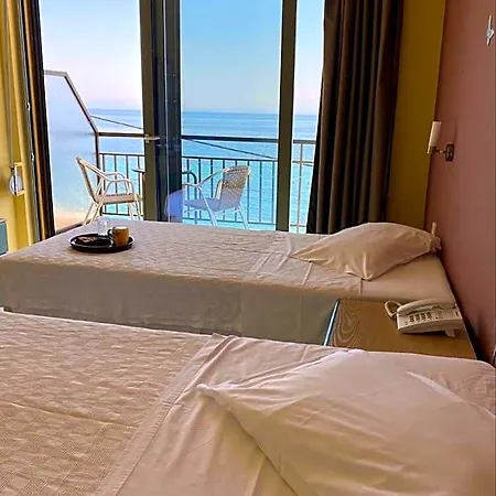Riviera Hotel Poros (Kefalonia)