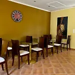 Riviera Hotel *