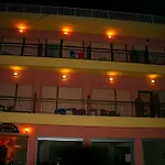 Riviera Hotel Hotell *